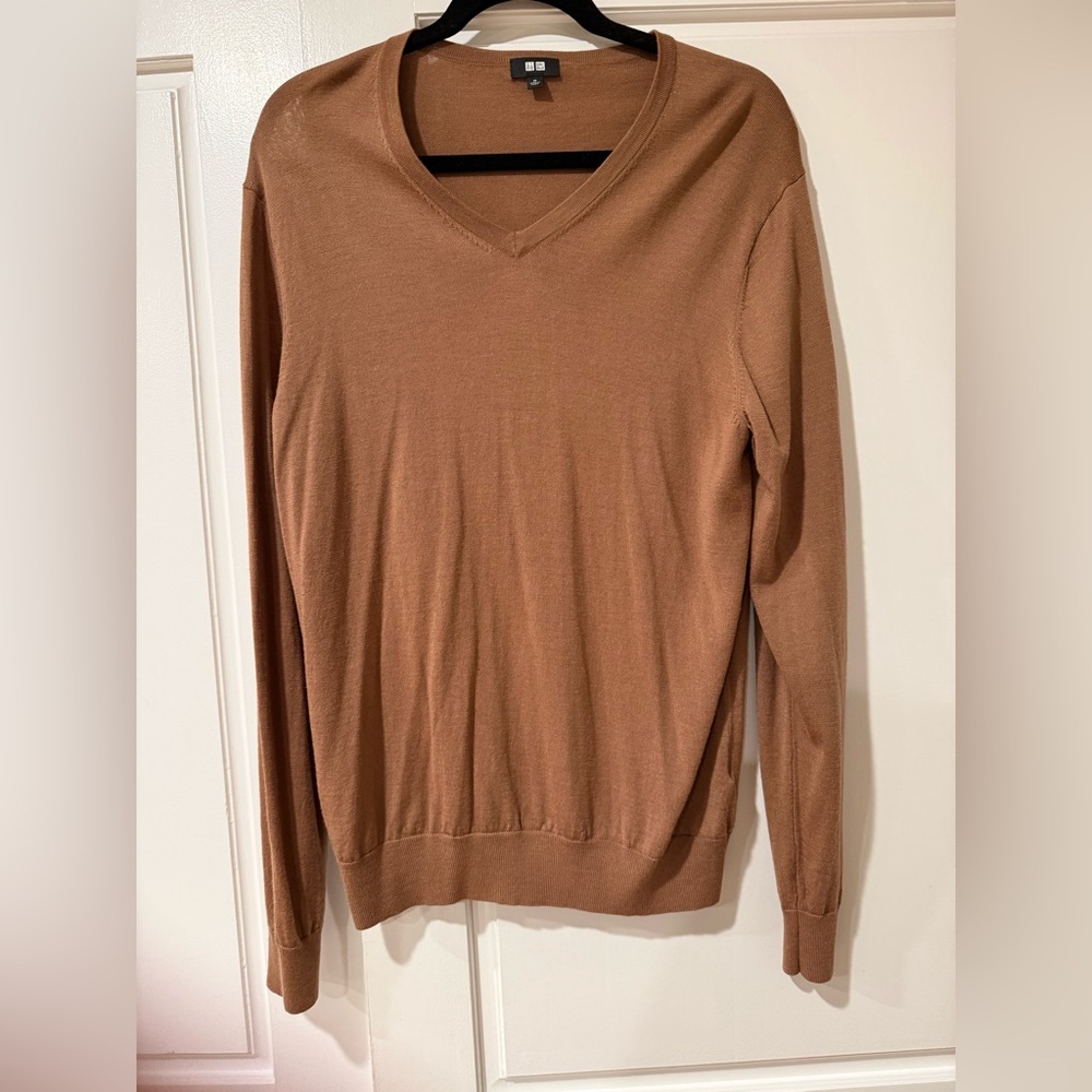 Uniqlo Brown V-Neck wool Sweater